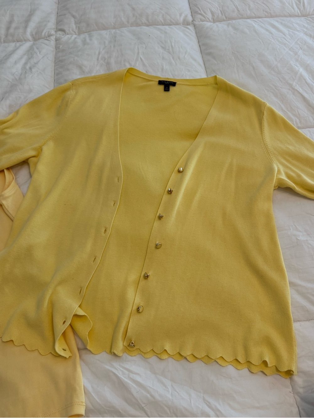 Talbots Yellow V-Neck Scallop Hem Women's Sweater Cardigan set